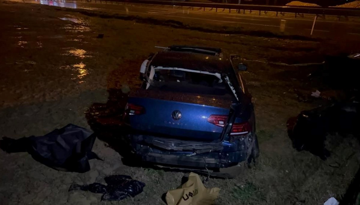 Sevgililer Günü felaketle sonuçlandı: Feci kazada 2 kişi öldü Sevgililer Günü felaketle sonuçlandı: Feci kazada 2 kişi öldü
