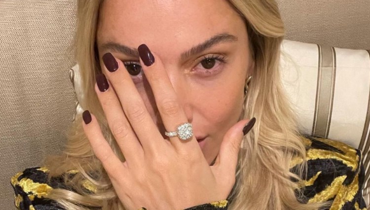 Hadise'nin 3 milyonluk yüzüğüne ne oldu?
