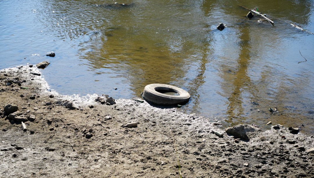 Tunca Nehri'nde kuraklık: Çöplüğe döndü