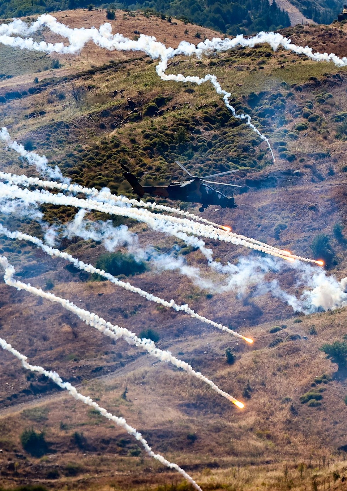 r9A5OTEfok2QL-M45PWicw.jpg