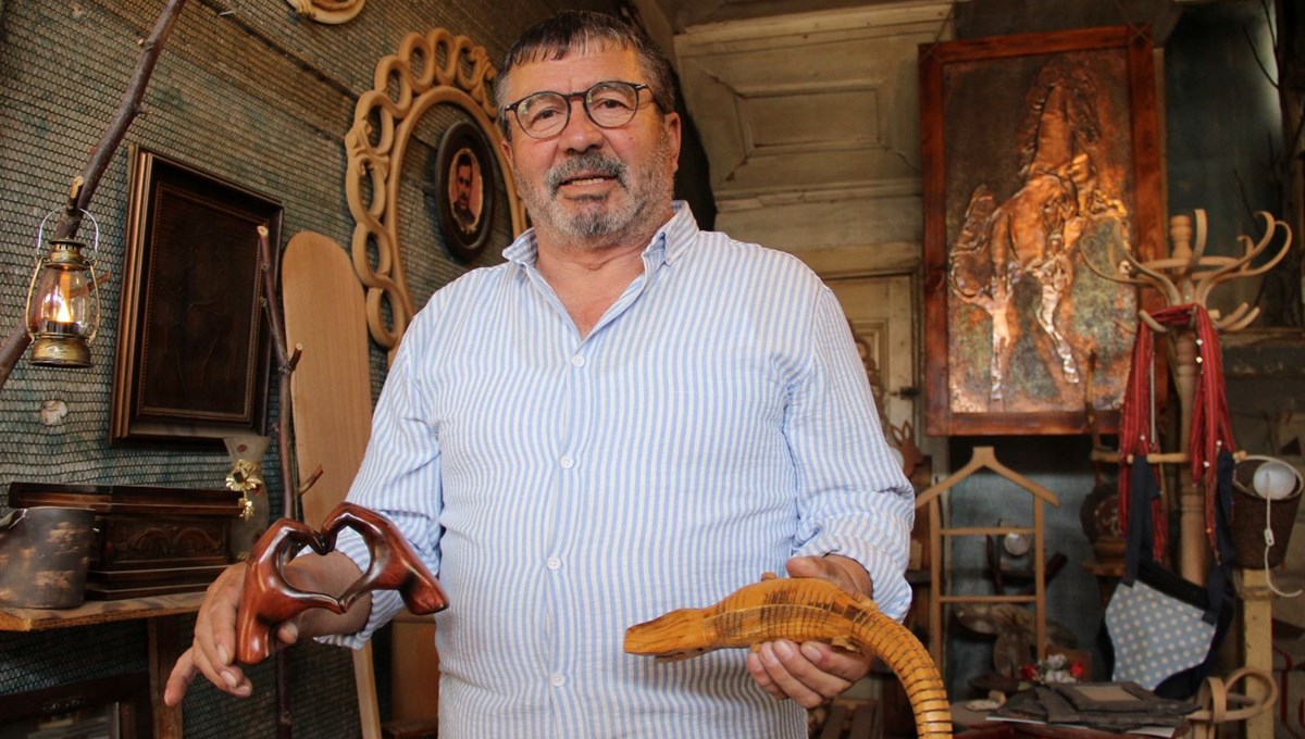 Belediye başkan yardımcısıydı, marangoz oldu