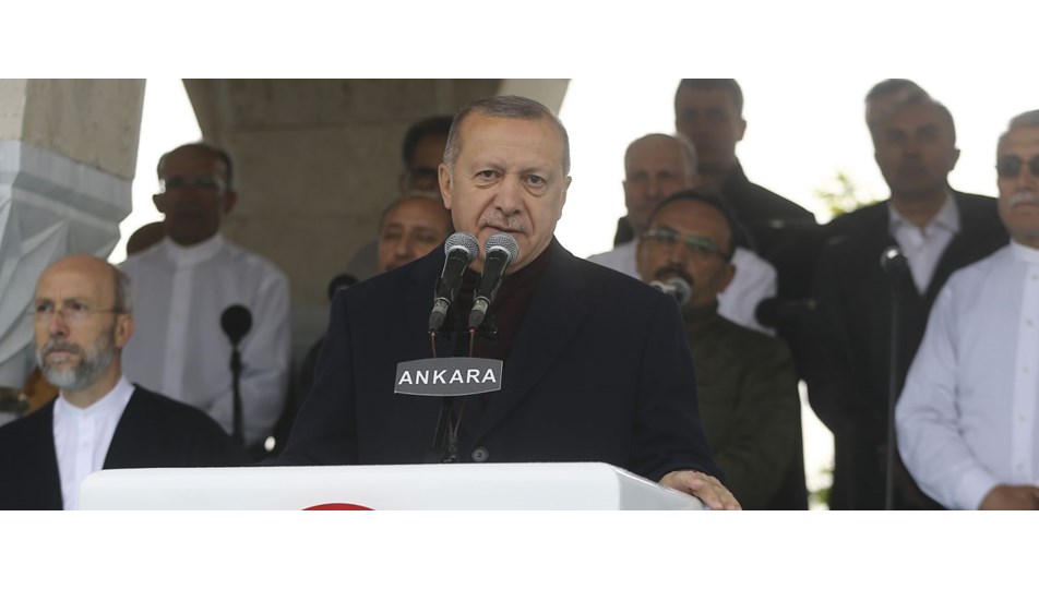 Cumhurbaşkanı Erdoğan: Genç kuşaklar ile camiler arasında yapay duvarlar örmemeliyiz