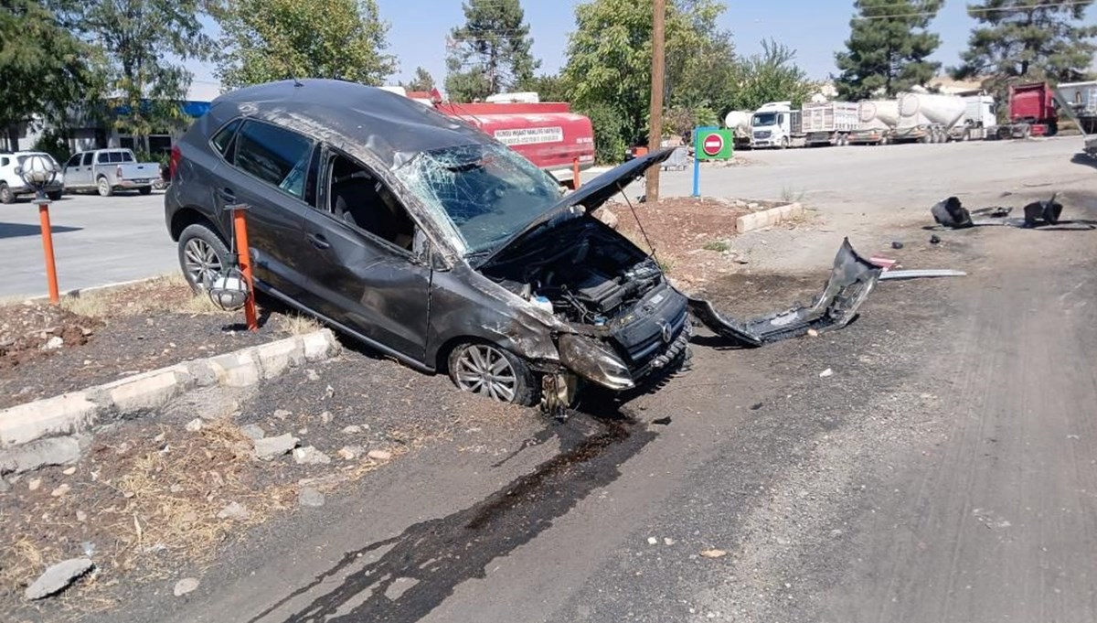 Virajı alamayan otomobil takla attı: 1 yaralı Virajı alamayan otomobil takla attı: 1 yaralı