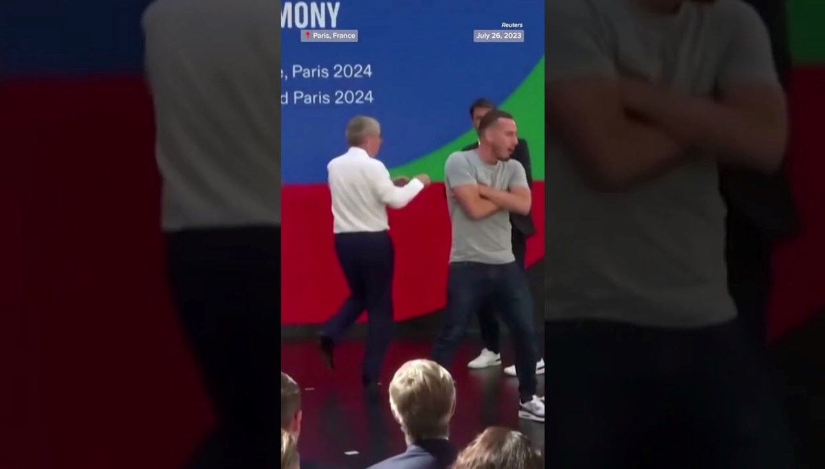 Break dans olimpiyatlarda: Komite Başkanı Bach'tan alkışlanan performans Break dans olimpiyatlarda: Komite Başkanı Bach'tan alkışlanan performans