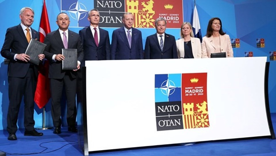 28 Haziran'da Türkiye, İsveç ve Finlandiya arasında, İsveç ve Finlandiya'nın NATO üyelik süreçleri hakkında üç ülkenin liderlerinin huzurunda üçlü memorandum imzalandı.
