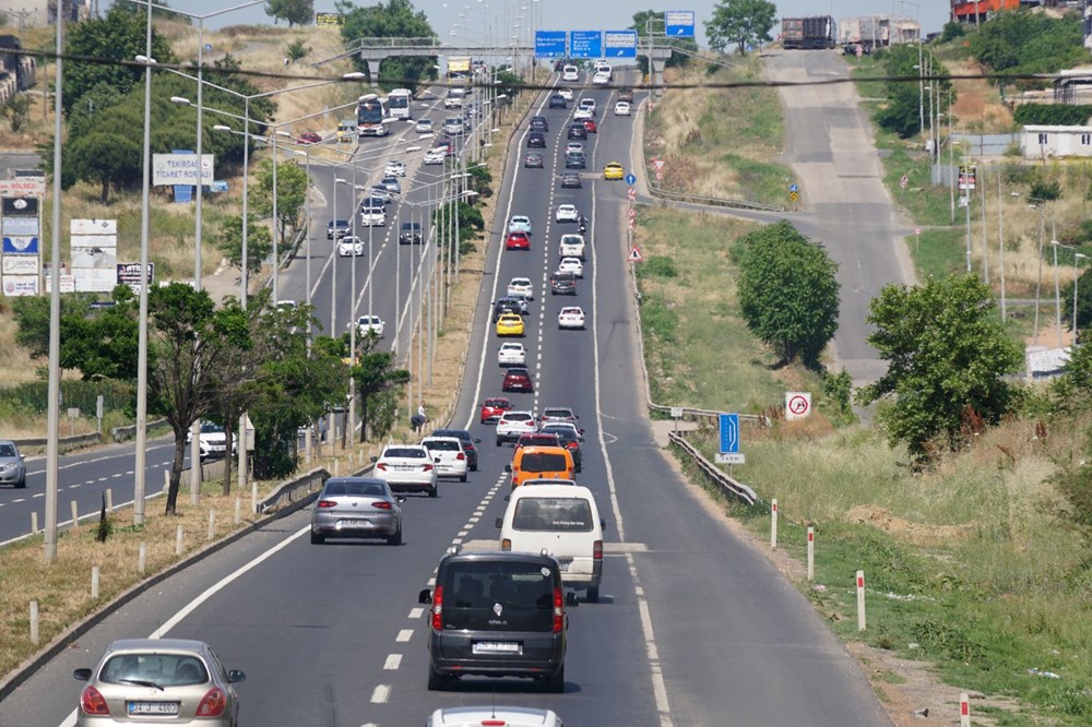Geri dönüşler başladı: İstanbul girişinde yoğunluk artıyor - 2