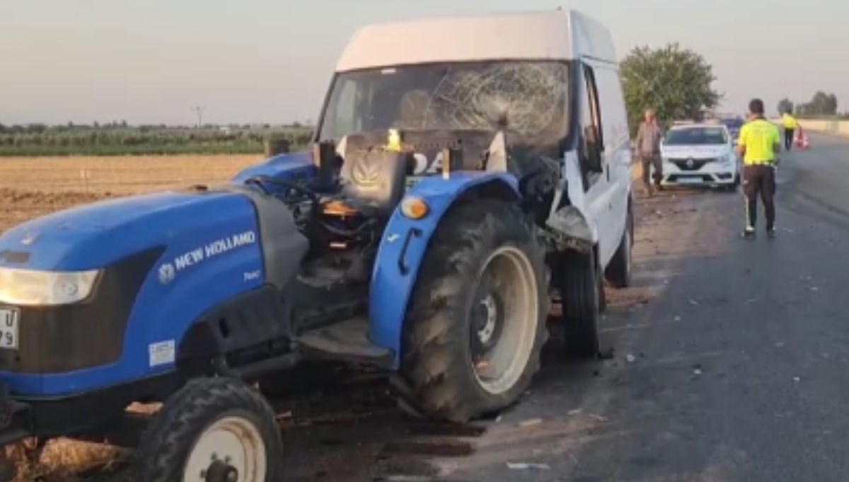 Hatay'da traktör ile minibüs çarpıştı: 1 ölü, 2 yaralı Hatay'da traktör ile minibüs çarpıştı: 1 ölü, 2 yaralı