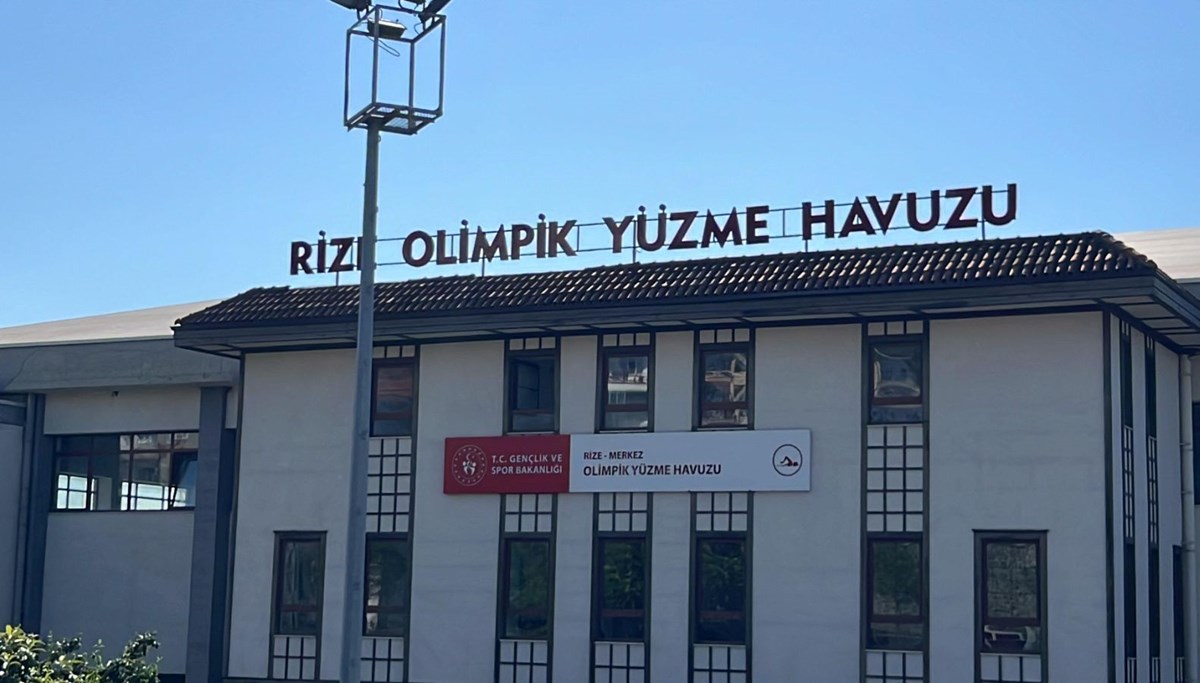 Yüzme havuzunda 3 çocuk zehirlenme şüphesiyle hastaneye kaldırıldı