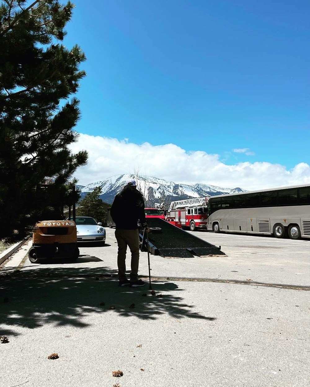 Jeremy Renner geçirdiği talihsiz kazadan bir yıl sonra setlere dönüyor - 7