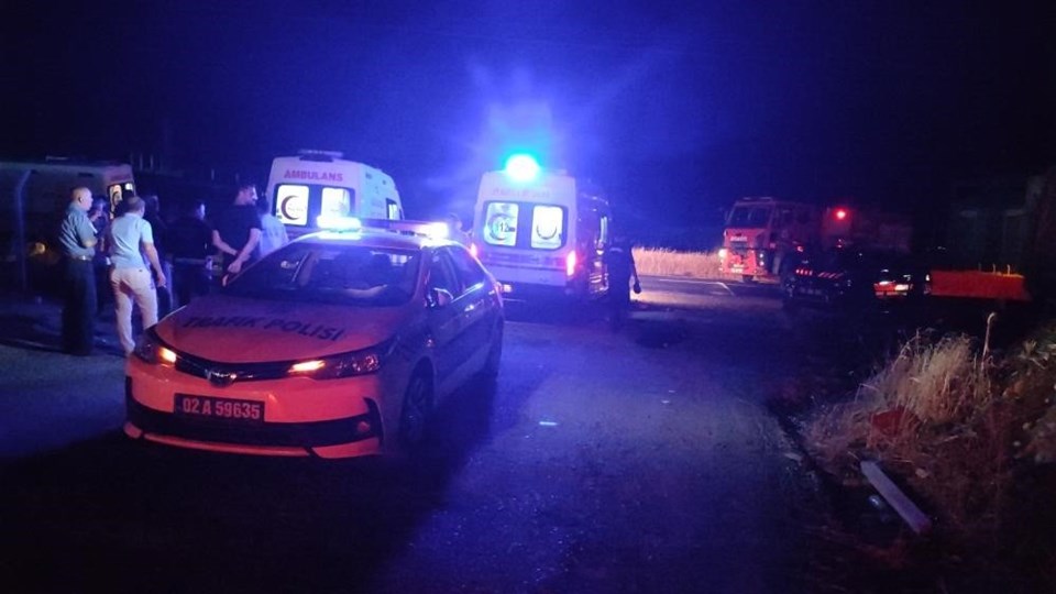 Adıyaman'da araç takla attı: 1 kişi öldü, 4 kişi yaralandı - 1