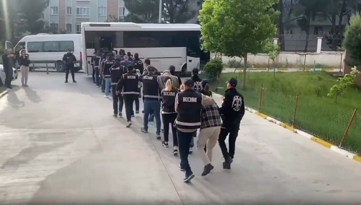 Emeklileri kredi vaadiyle dolandıran şebekeye operasyon Emeklileri kredi vaadiyle dolandıran şebekeye operasyon