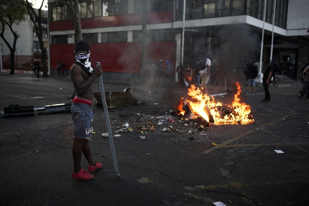 Şili'deki protestoların yıldönümü yaklaşırken sokaklarda tansiyon artıyor - 9