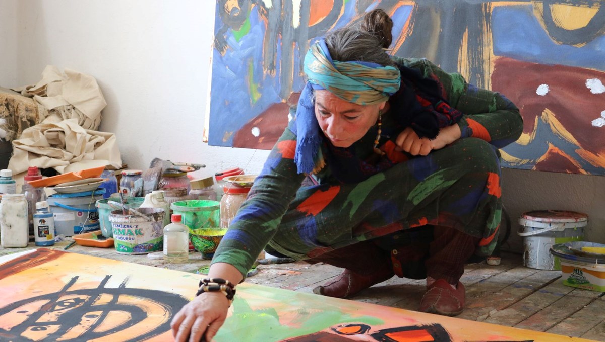 Sanat hayatını 32 yıl önce yerleştiği Kapadokya’da sürdürüyor