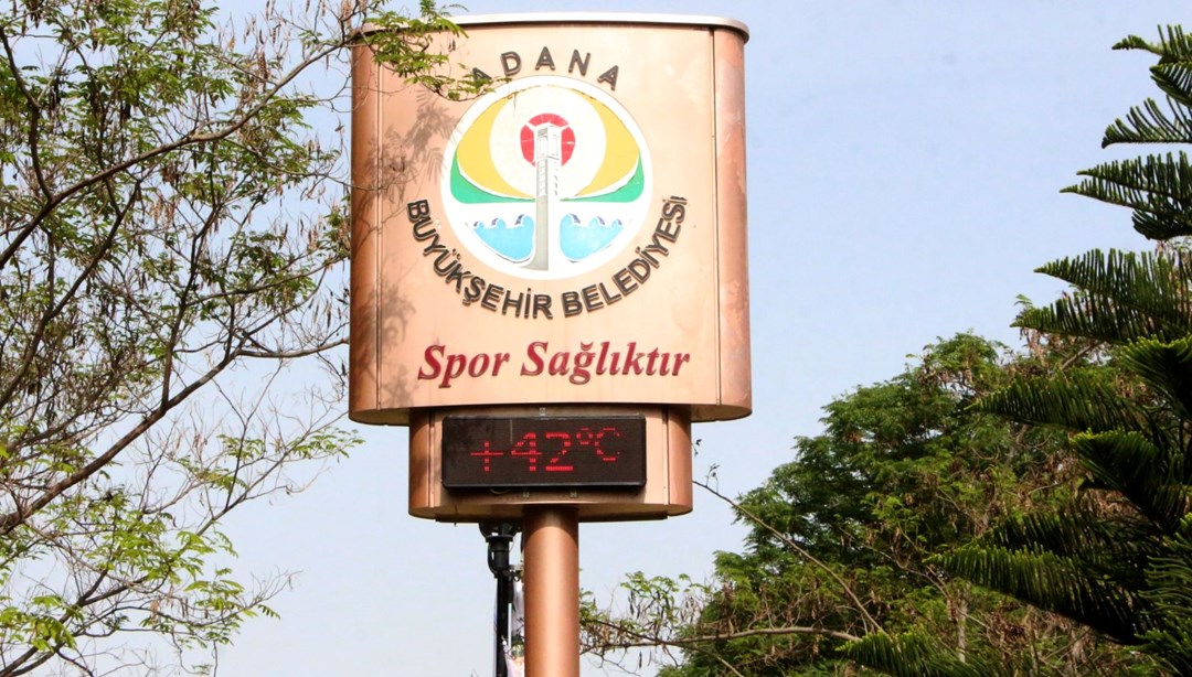 Adana "yanıyor" | Termometreler 42 dereceyi gösterdi