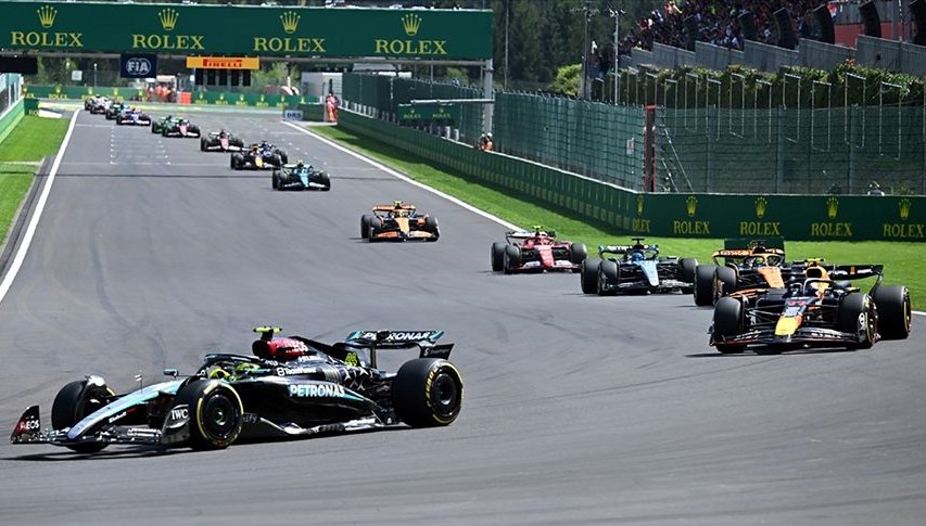 Formula 1 Singapur Grand Prix'sinde pole pozisyonu Lando Norris'in