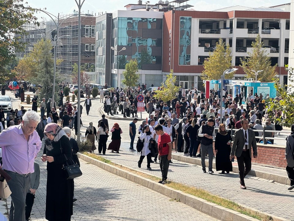 5,8'lik depremin bilançosu: Elazığ'da 20 ağır hasarlı, Malatya’da 18 az hasarlı bina var - 1