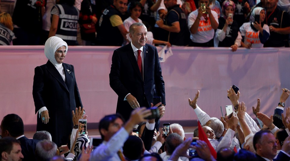 Cumhurbaşkanı Erdoğan: Kurla ekonomik darbe yapmaya çalıştılar - 1