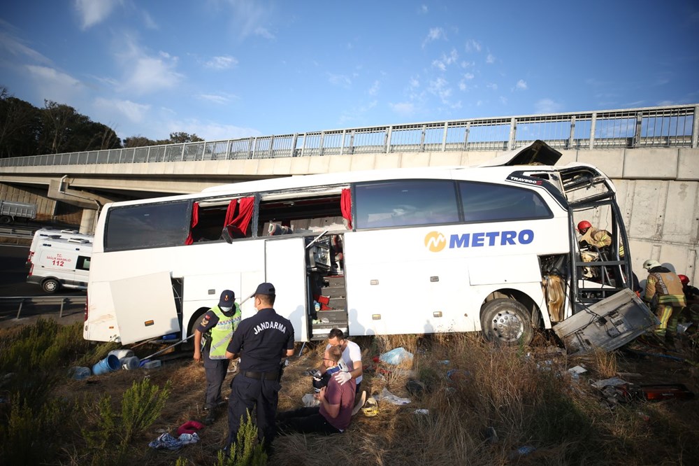 Kuzey Marmara Otoyolu'nda otobüs yoldan çıktı: 5 ölü, 25 yaralı - 14