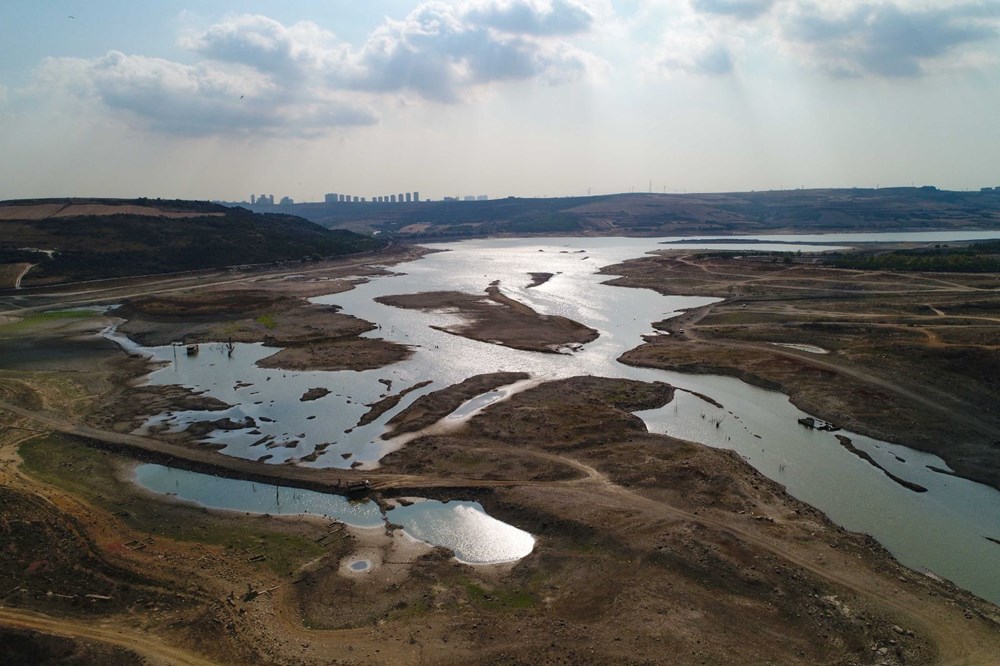 Suların çekildiği Sazlıdere Barajı'nda korkutan görüntü - 9
