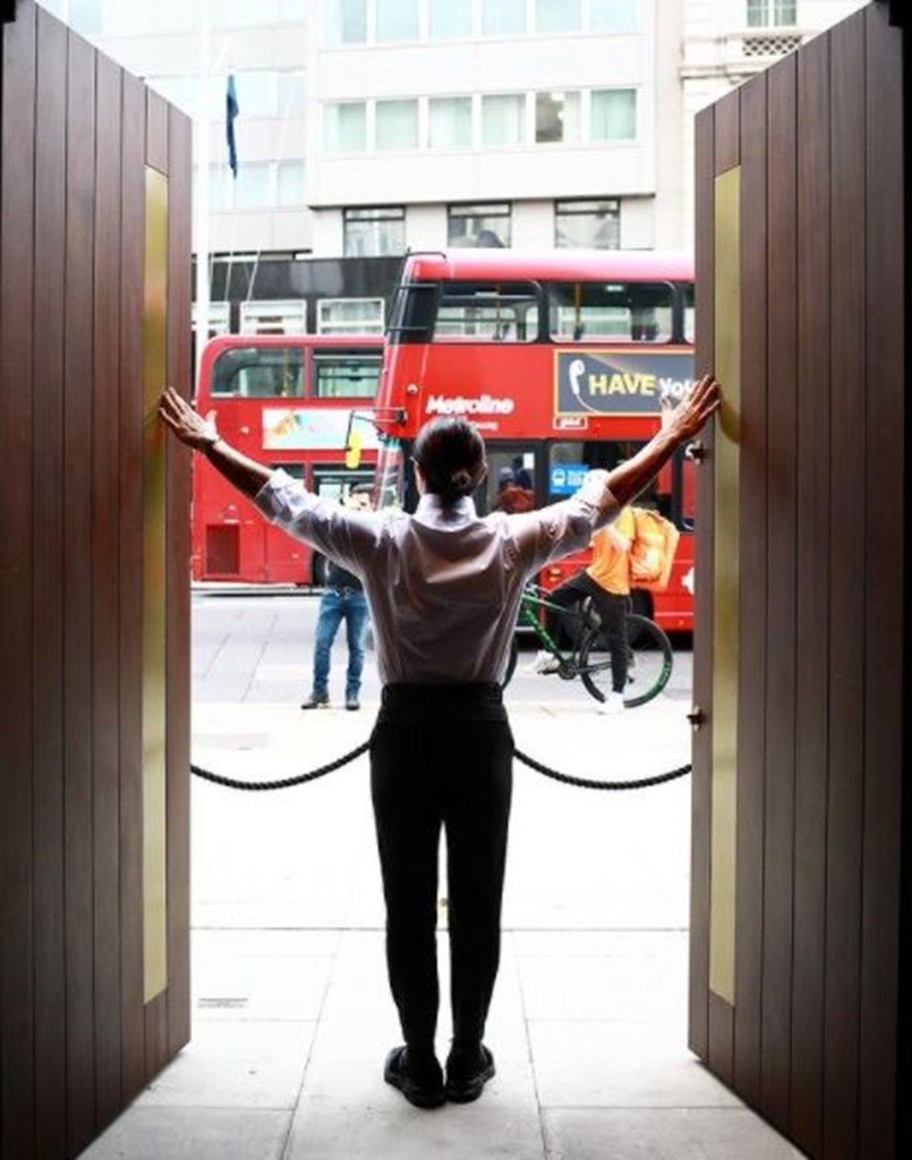 Londra'da restoran açan Nusret Gökçe İngiliz basınının gündeminde - 1