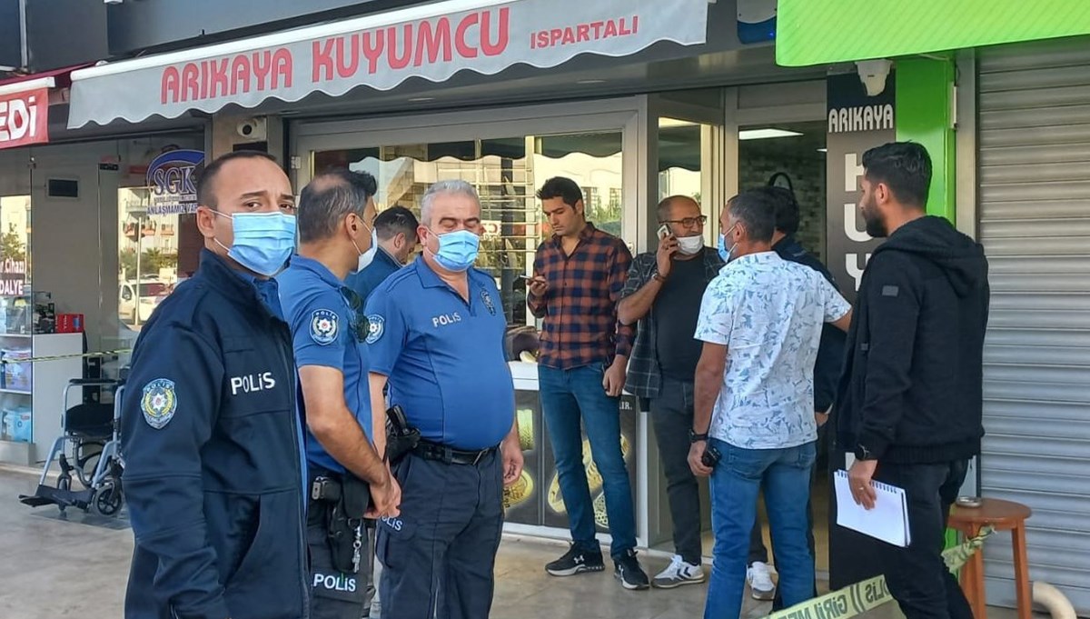 Kuyumcuda kanlı soygun