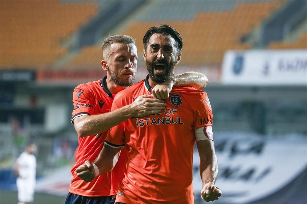 Süper Lig'de Şampiyon Medipol Başakşehir - 2