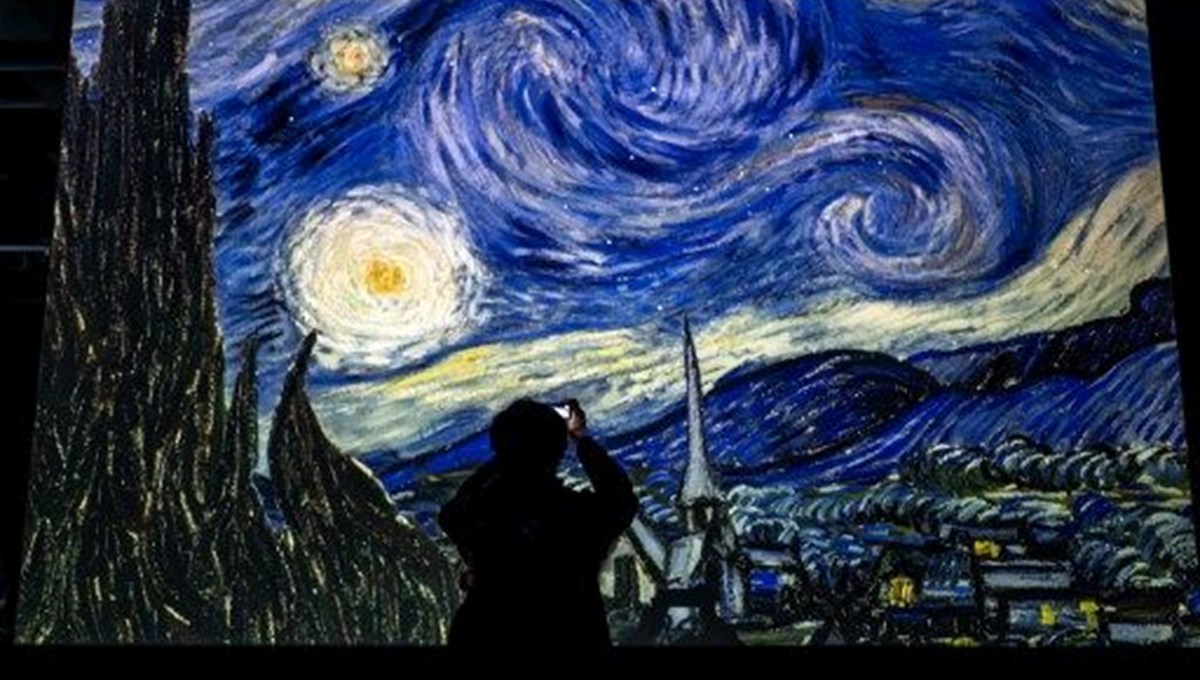 Zamanın ötesindeki ressam: Yıldızlı Gece'nin sırrı yıllar sonra ortaya çıktı! Zamanın ötesindeki ressam: Yıldızlı Gece'nin sırrı yıllar sonra ortaya çıktı!
