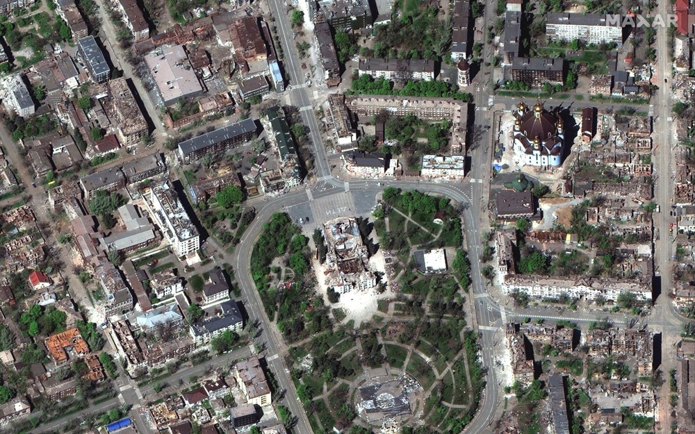 Mariupol'deki yıkım uzaydan görüntülendi - 6