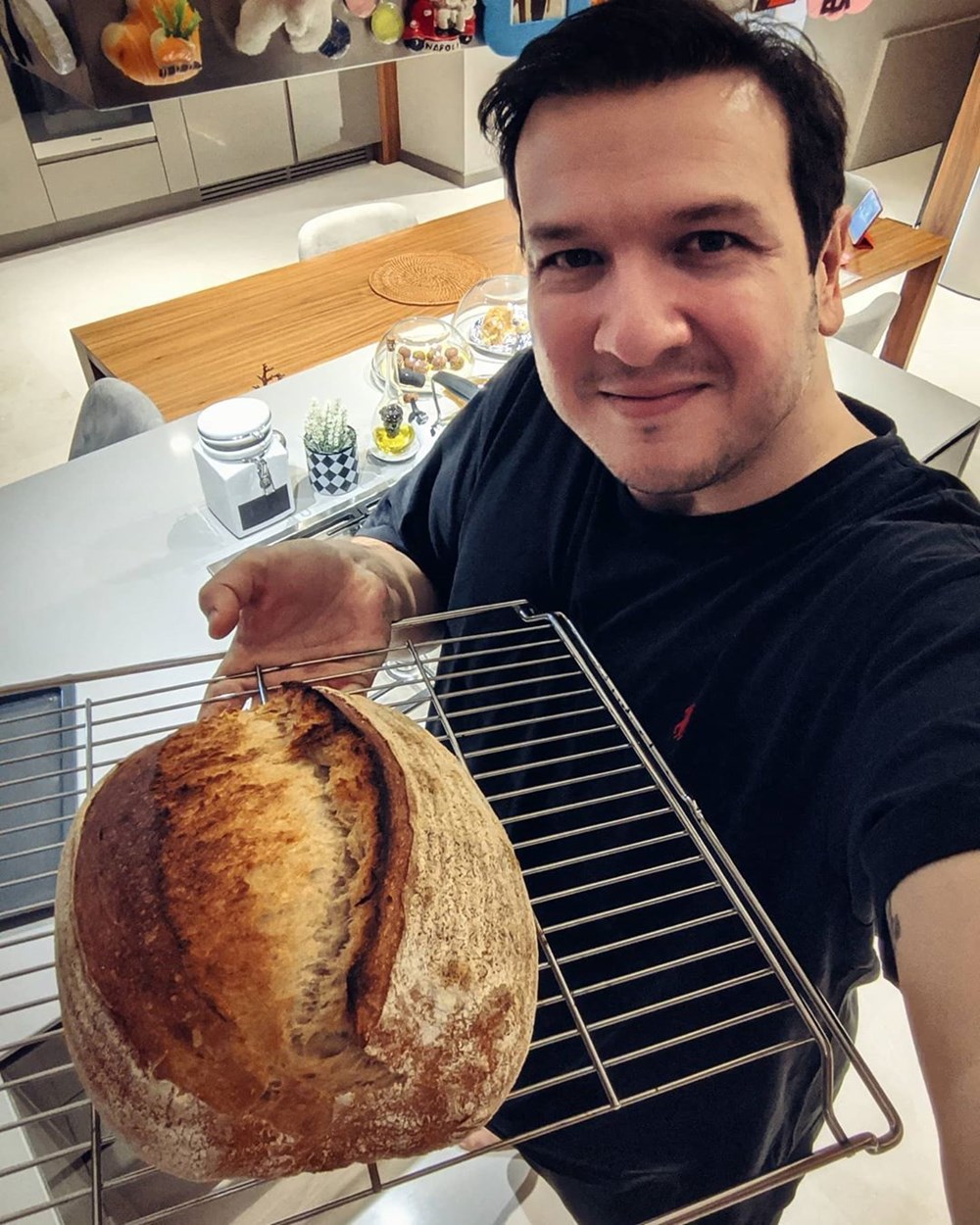 Corona g�nlerinde �nl�lerin ev halleri