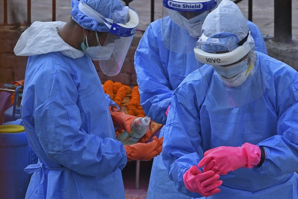 Dünyanın gözü Hindistan’dayken dört ülkede rekor vaka artışı görüldü - 13