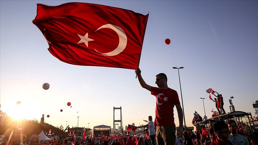 15 Temmuz resmi tatil mi? 15 Temmuz'da kamu ve özel sektör tatil mi? - 1