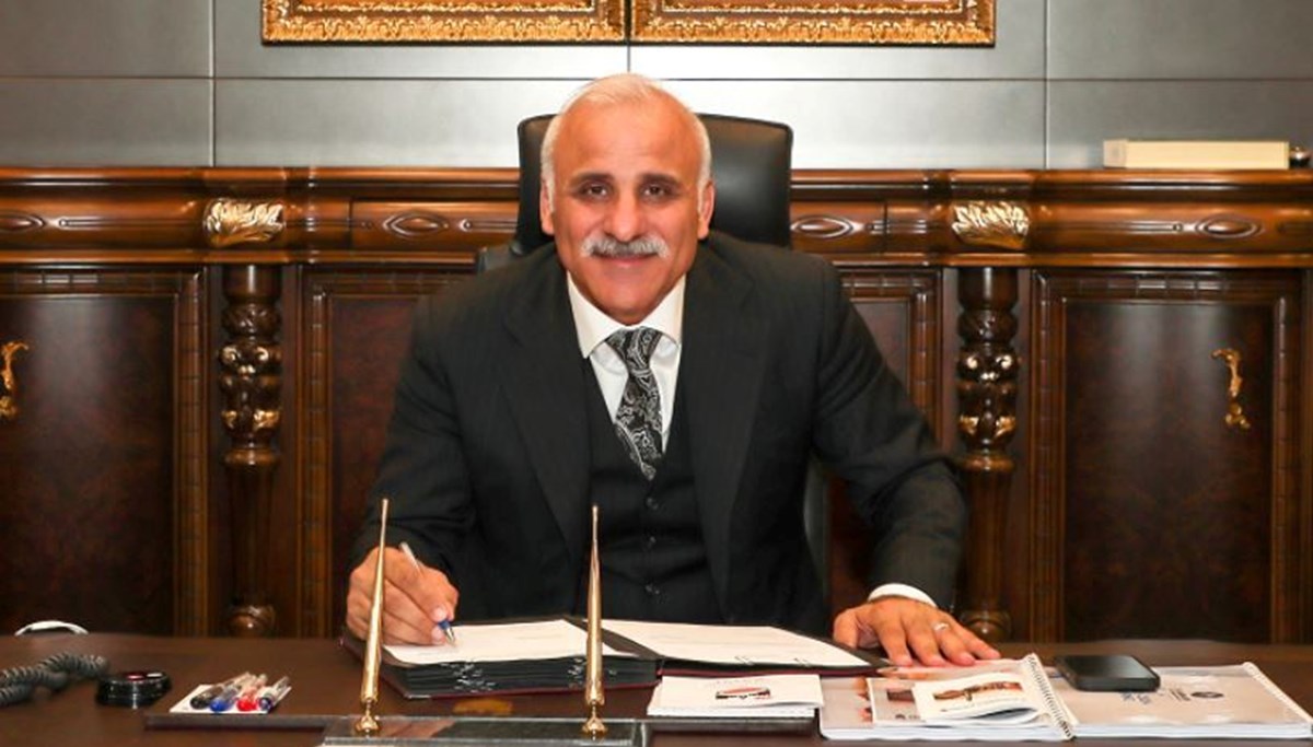 Diyarbakır Valisi Murat Zorluoğlu kimdir? (Murat Zorluoğlu'nun özgeçmişi) Diyarbakır Valisi Murat Zorluoğlu kimdir? (Murat Zorluoğlu'nun özgeçmişi)