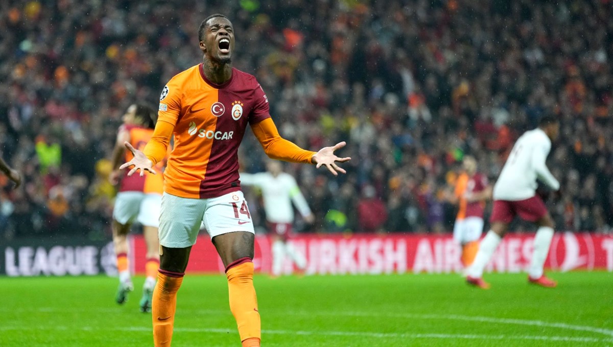 Wilfried Zaha, Galatasaray'dan ayrılıyor