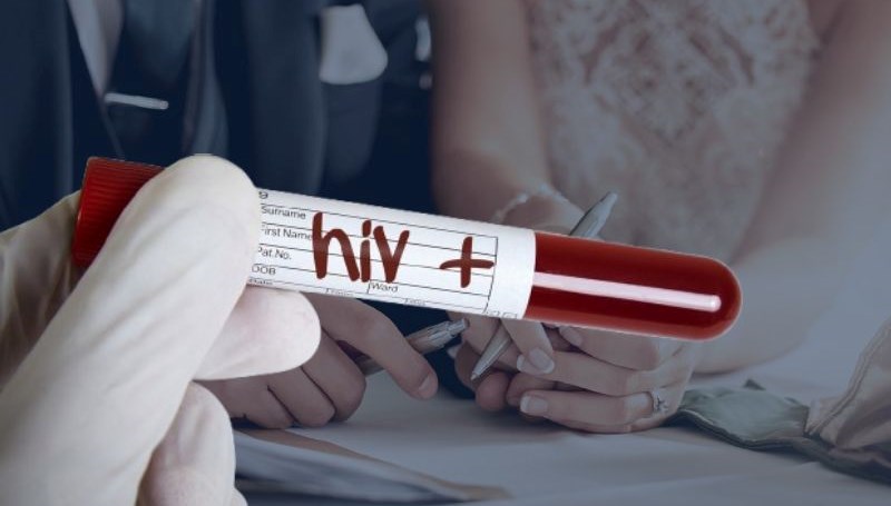 Evlenmeden önce HIV pozitif olduğunu sakladı! 