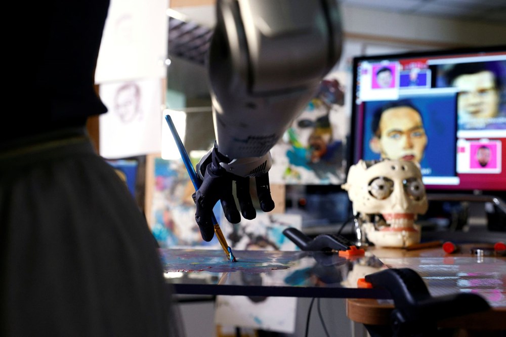 Robot Sophia’nın yaptığı tablo 688 bin 888 dolara satıldı - 3
