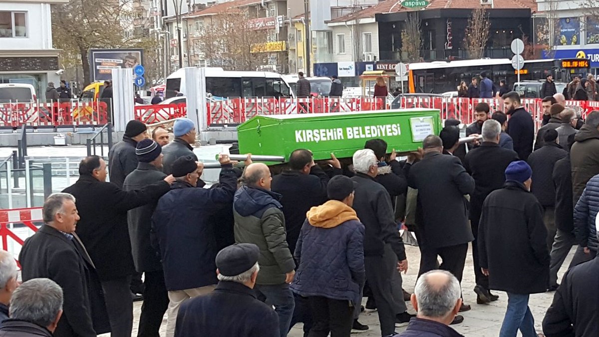 halk otobusunde kalp krizi geciren gazi