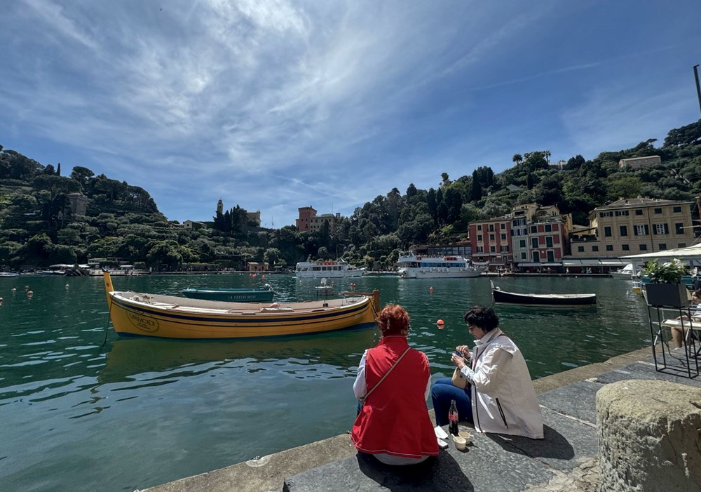 Yunusların limanı olarak biliniyor: Rengarenk konutları ve doğasıyla turistlerin uğrak noktası 75 rS0egfRClUSPYhzr51TsZg
