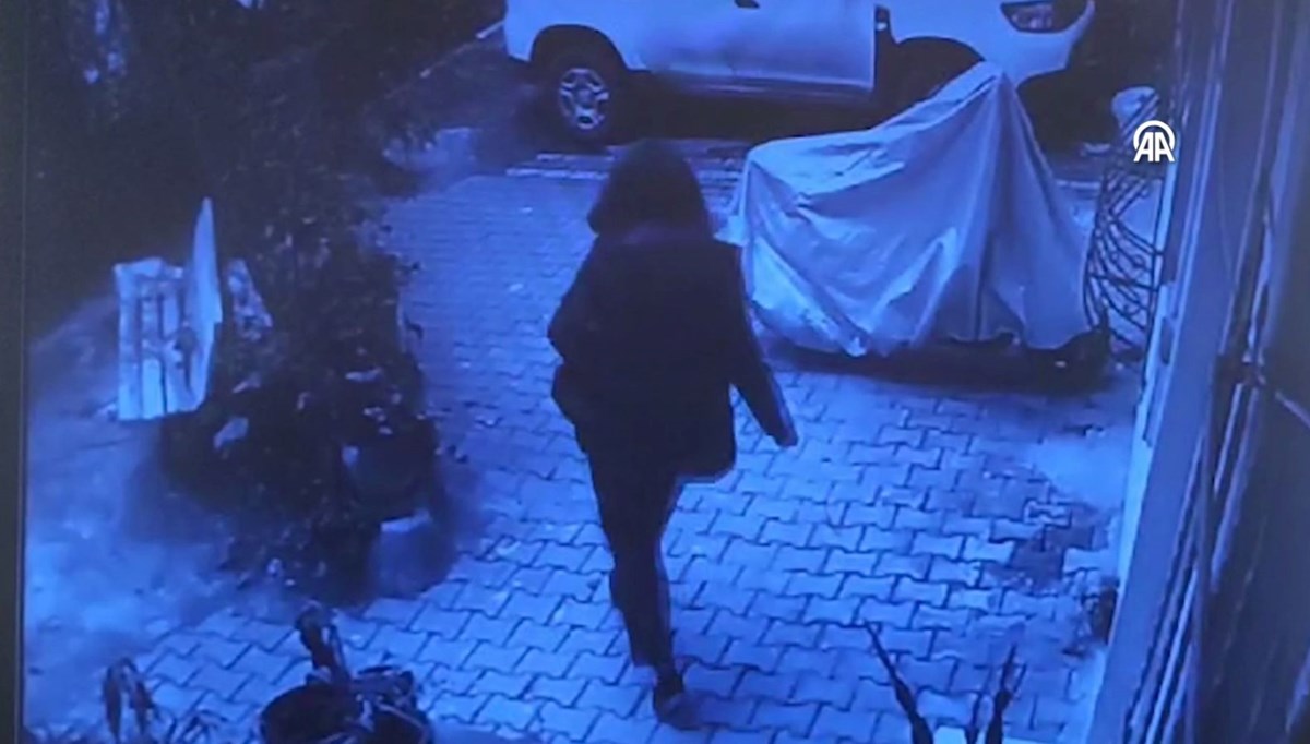İstanbul'da kaybolan Ece Gürel'in evden çıkış görüntüsüne ulaşıldı İstanbul'da kaybolan Ece Gürel'in evden çıkış görüntüsüne ulaşıldı