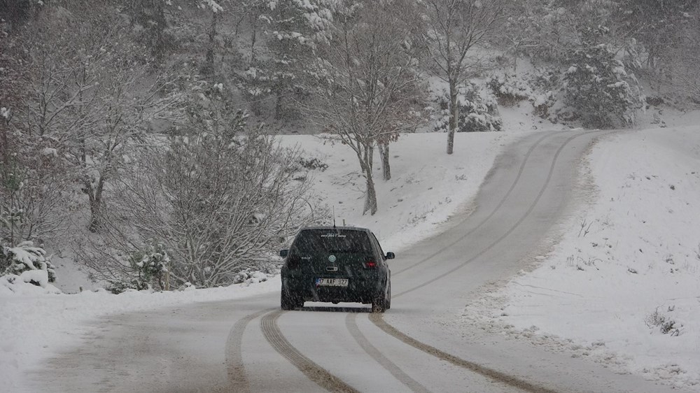 Yurtta Kar Yagisi Izmir In Yuksek Kesimlerinde Kar Yagisi Etkili Oldu Ntv