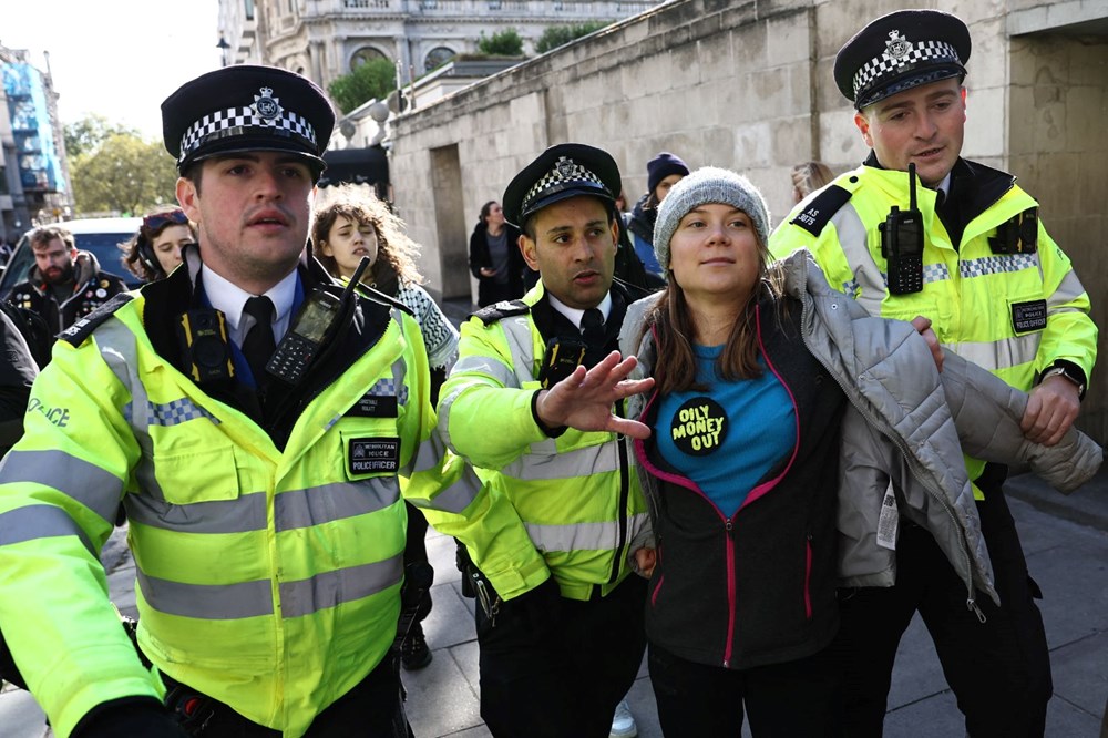 Greta Thunberg gözaltına alındı: Bedenlerimizi ortaya koymaktan başka şansımız yok - 3