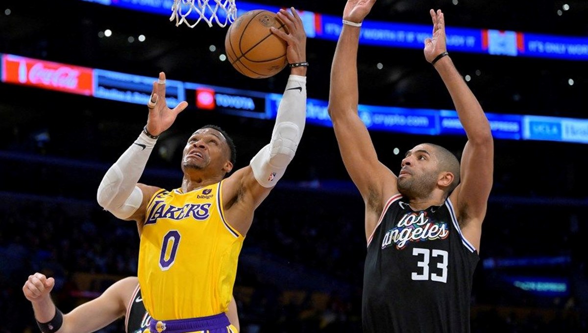 Lakers'tan ayrılan Russell Westbrook Los Angeles Clippers'ta