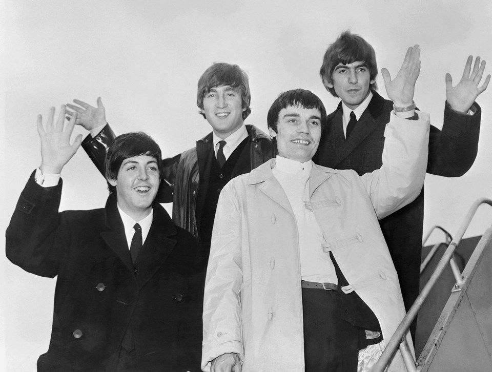 İngiliz müzik grubu The Beatles yapay zeka yardımıyla yeni bir şarkı hazırladı - 1