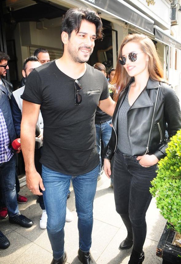 fahriye evcen jeans