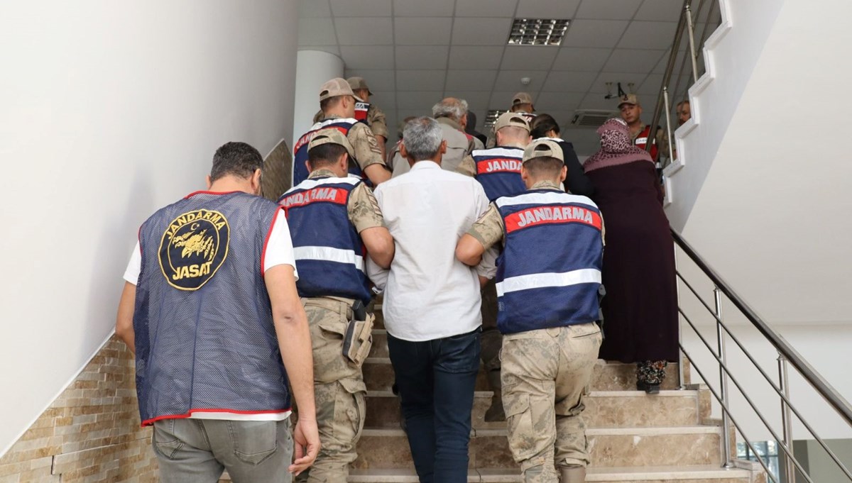 Kayıp kuzenler davasında 5 tutuklama Kayıp kuzenler davasında 5 tutuklama