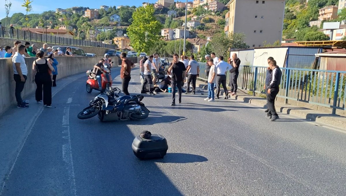 Üsküdar'da otomobil ile motosiklet kafa kafaya çarpıştı: 1 ölü Üsküdar'da otomobil ile motosiklet kafa kafaya çarpıştı: 1 ölü