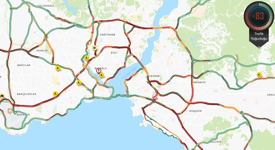 İstanbul'da Cuma trafiği: Yoğunluk yüzde 80'i geçti - 1