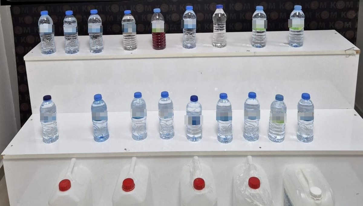 Kırşehir'de 34 litre kaçak alkol ele geçirildi Kırşehir'de 34 litre kaçak alkol ele geçirildi