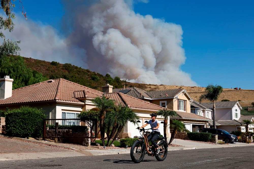 California’da üç orman yangını: 100 bin dönümden fazla alan kül oldu - 8