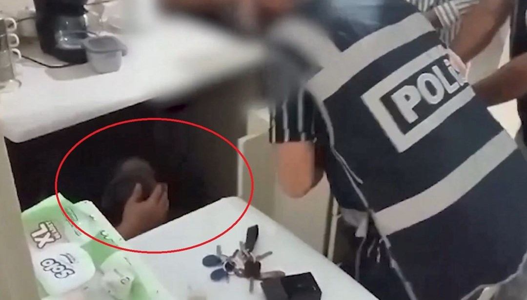 16 yıl hapisle aranan hükümlü, evindeki gizli bölmede yakalandı