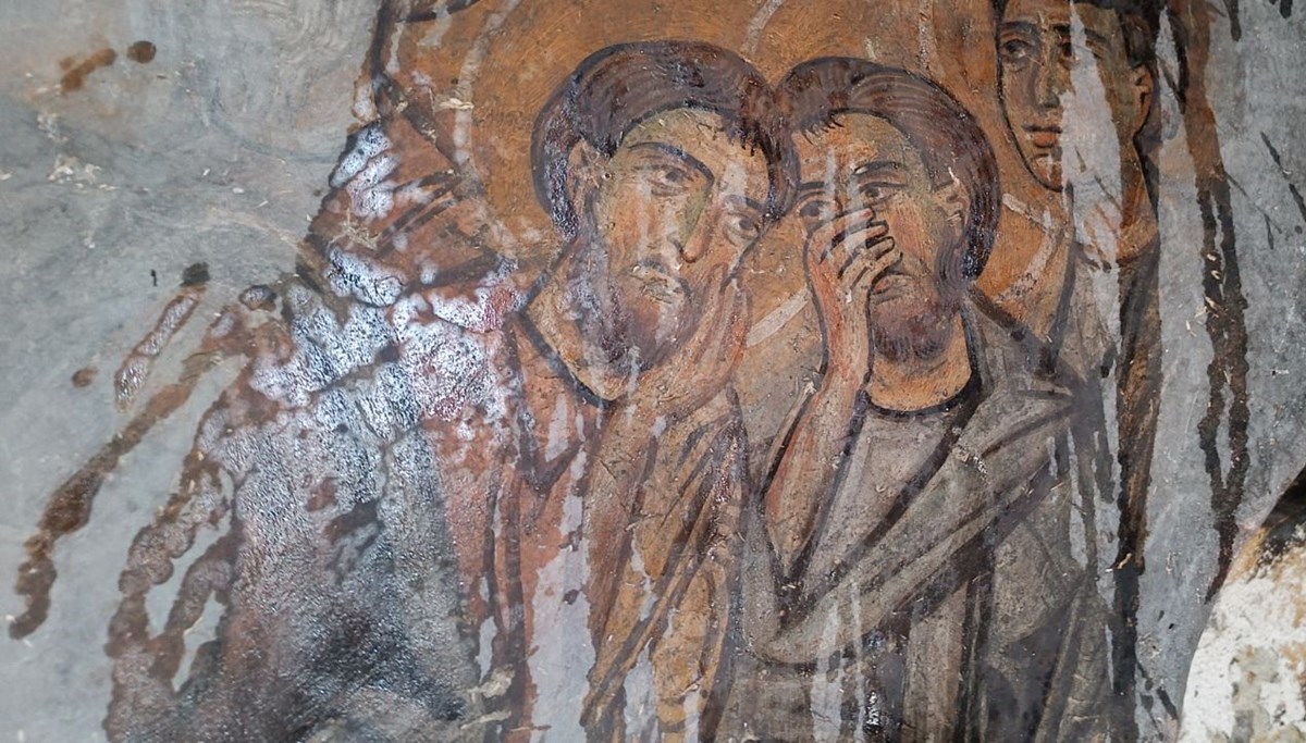 Defineciler tarafından tahrip edilen kilise, turizme kazandırılmayı bekliyor